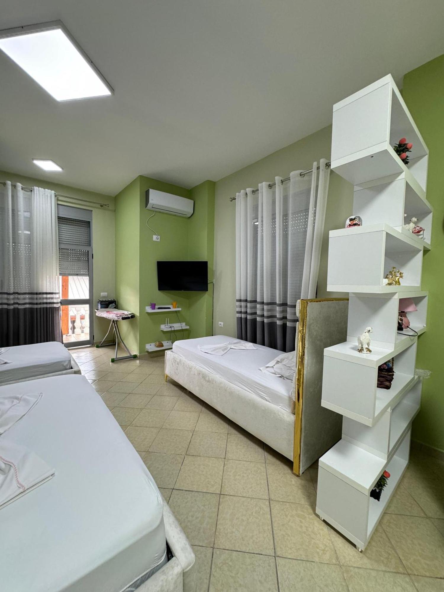 Solei Apartments Саранда Экстерьер фото